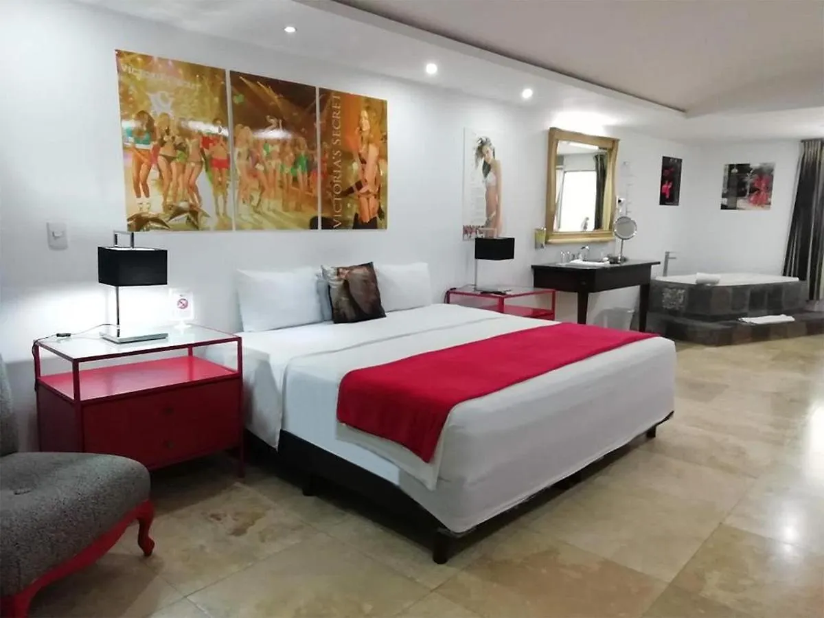 Spazio Boutique Hotel Cancún 3*,